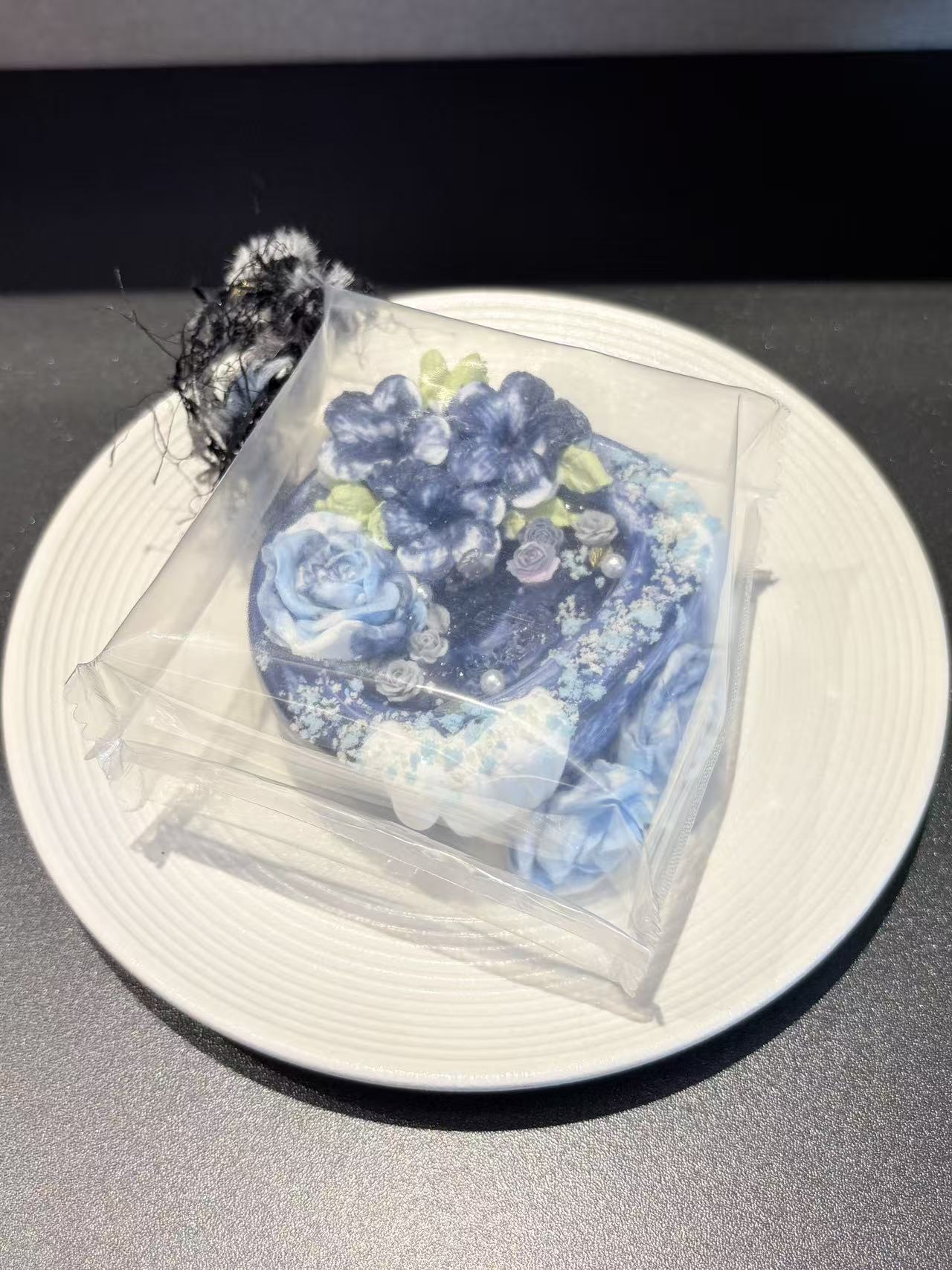 紺色の願い池