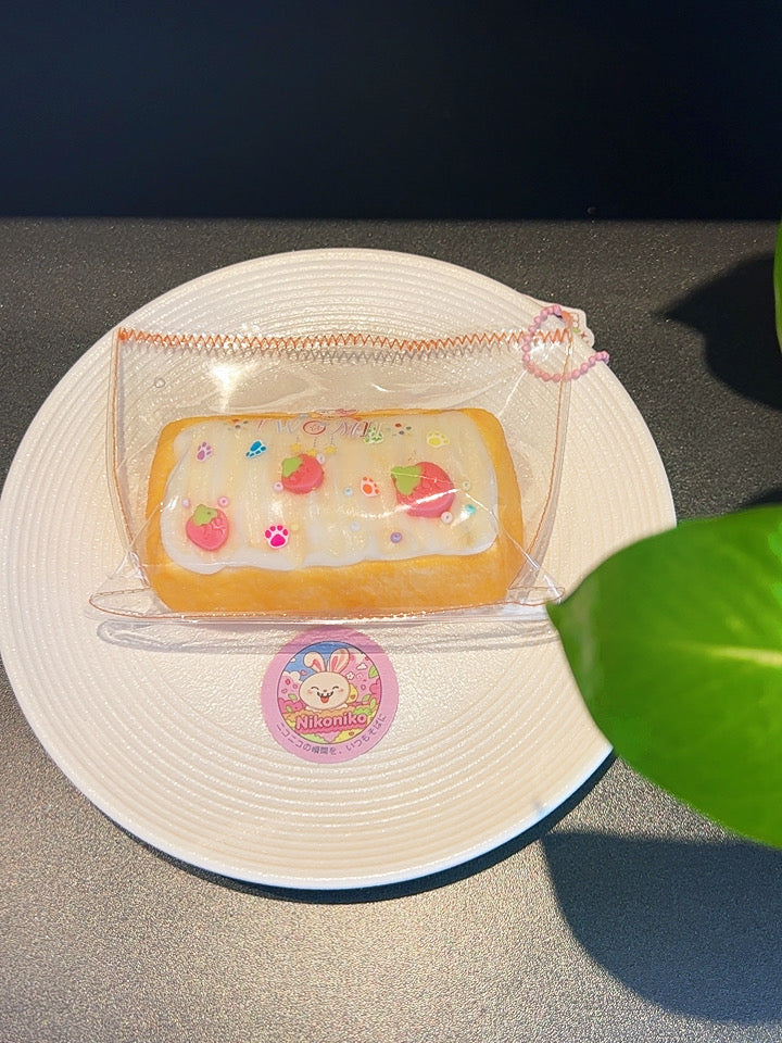 イチゴクリームトースト（ぷん～）
