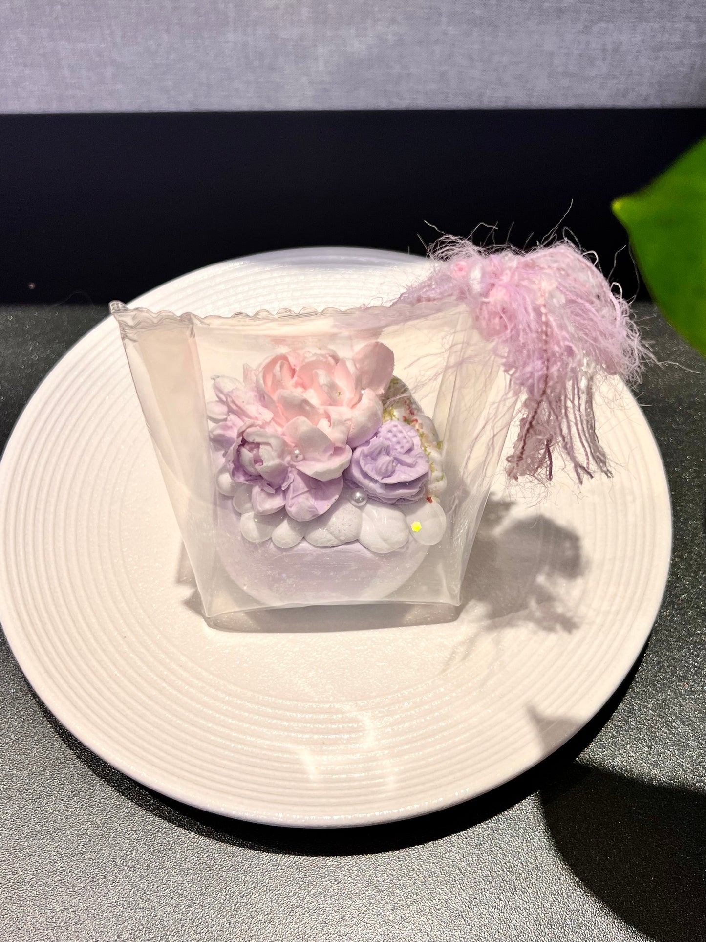 ピンク紫の蓮ケーキ